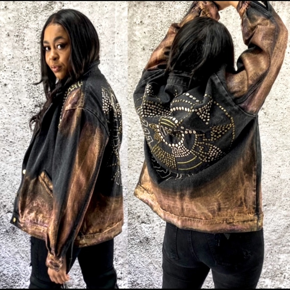 MANDALA STUDDED 1990’S VINTAGE TRUCKER JACKET